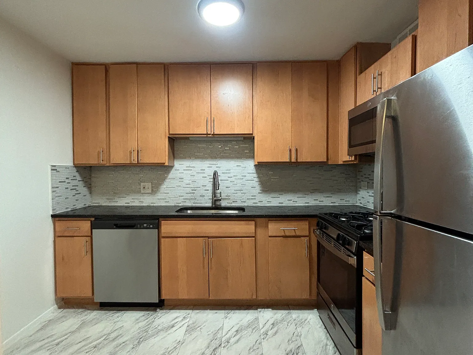2 bed, 1.0 bath, $1,885 — Photo 1