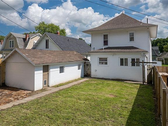 4th image of 2703 Monterey St