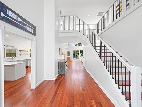 4th image of 808 Solar Isle Drive