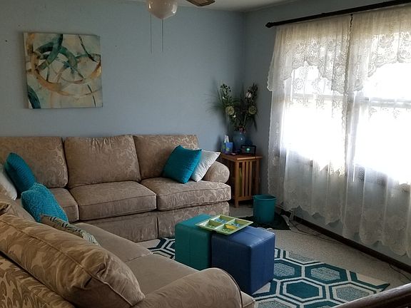 3rd image of 21545 Jeffrey Ave