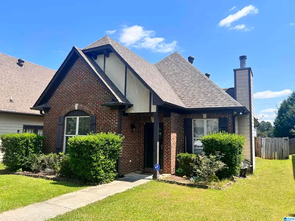 1060 Washington Dr, Moody, AL 35004