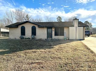 1030 Mockingbird Ln, Paris, TX 75462