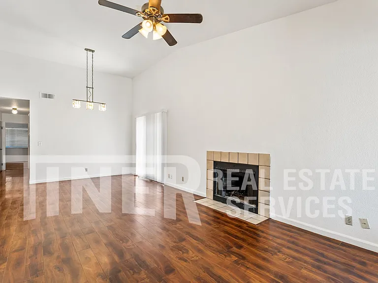 7323 Chivalry Way — Photo 4