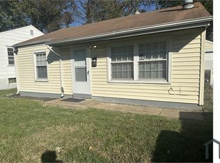 6302 Washington Ave, Berkeley, MO 63134