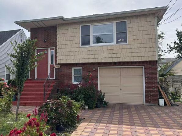 233 Grand Ave