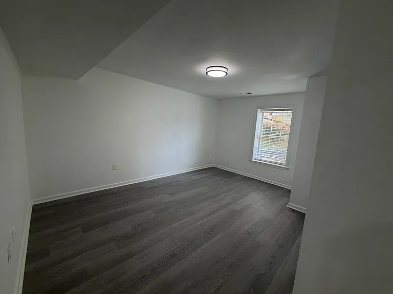 16603 Reservoir Loop #BASEMENT — Photo 1