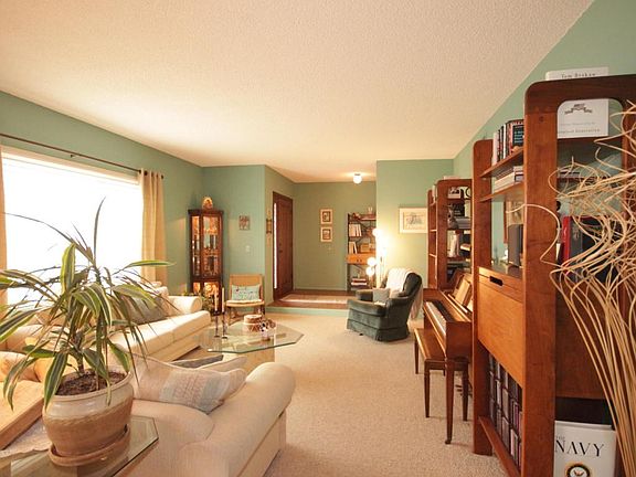4th image of 10701 E Avenida Hacienda