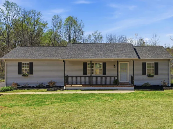 272 Rigs Dr, Boiling Springs, SC 29316