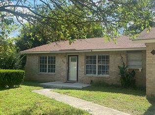 505 Candlelight Ln, San Marcos, TX 78666