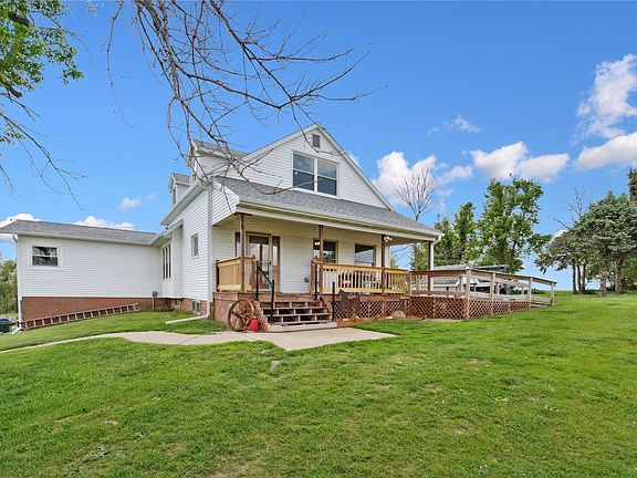 4th image of 829 Union Ave