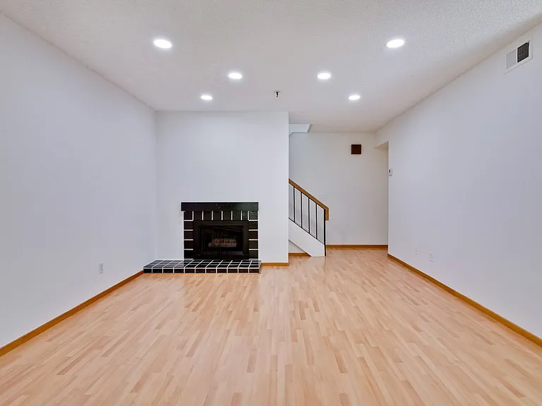 49 Showers Dr #F436 — Photo 11