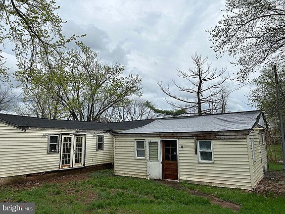 5th image of 12632 Creagerstown Rd