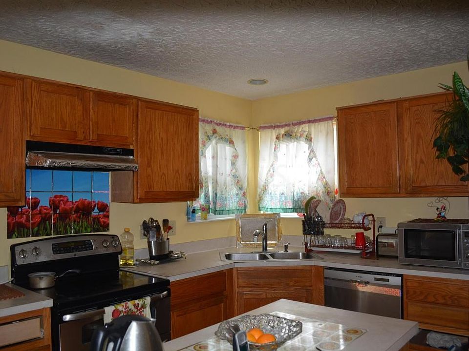 2nd image of 2164 Margo Rd