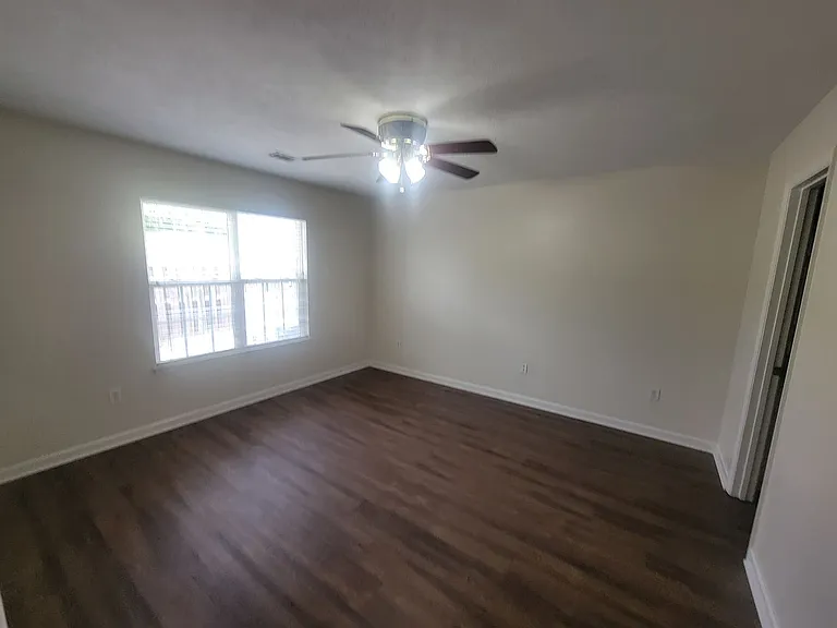1406 Anna Way — Photo 17