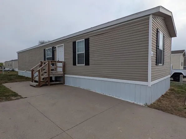 1010 Reservation Rd #C09, Hays, KS 67601
