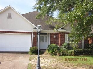 1220 Hillcrest Xing W, Mobile, AL 36695