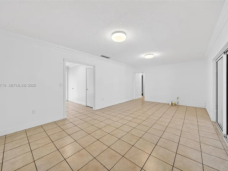 10142 SW 79th Ave — Photo 32