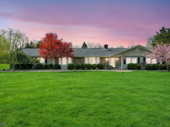 1 DEMOTT DR, Readington Twp., NJ 08889