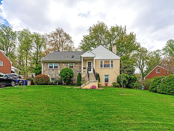 2nd image of 3053 Shadeland Dr