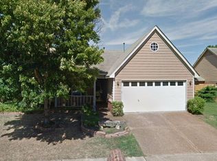 1433 Milestone Dr, Collierville, TN 38017