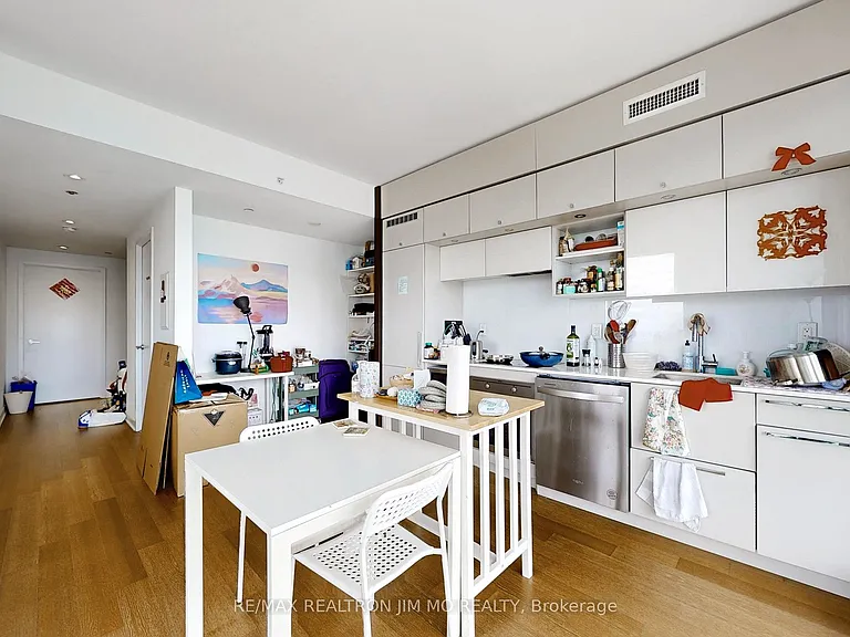15 Grenville St #3503 — Photo 7