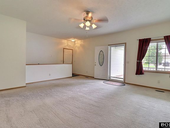 2nd image of 2730 N Laverna St
