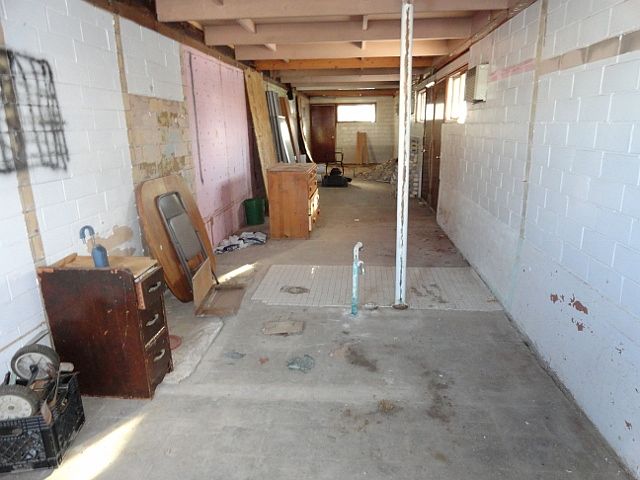 2nd image of 206 G St S
