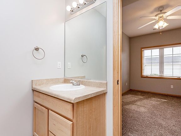 5th image of 1655 34th Ave SW Unit 5