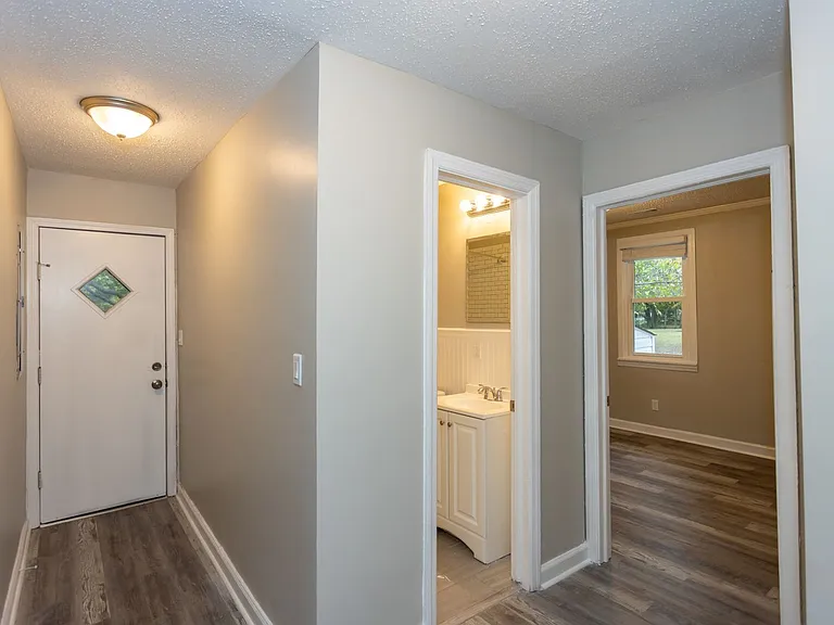 435 McCleary Ln — Photo 11