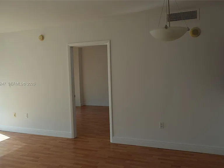 1800 N Bayshore Dr #2310 — Photo 21