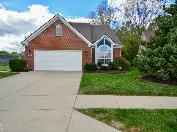8850 Crystal Lake Dr, Indianapolis, IN 46240