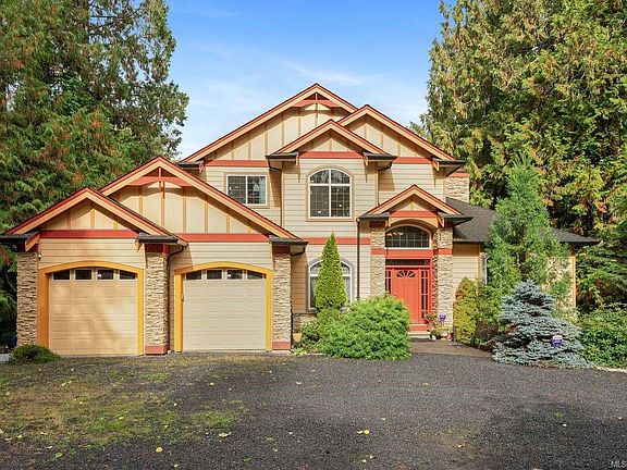 4th image of 7002 E Sooke Rd