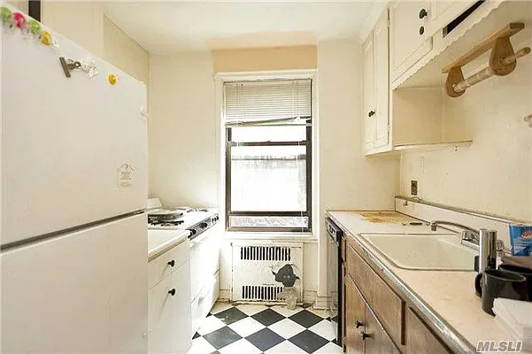 Sold by Douglas Elliman | media 55