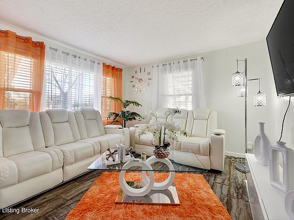 4th image of 5713 Arvis Dr