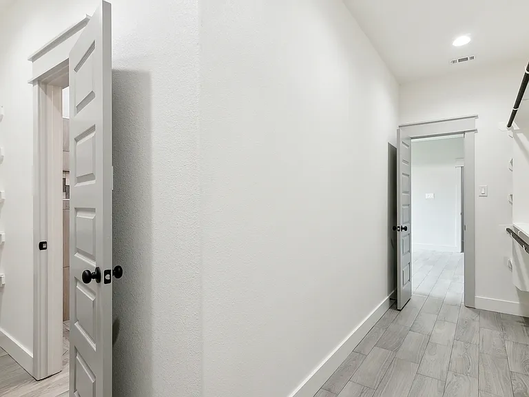 5640 Essie Ln — Photo 14