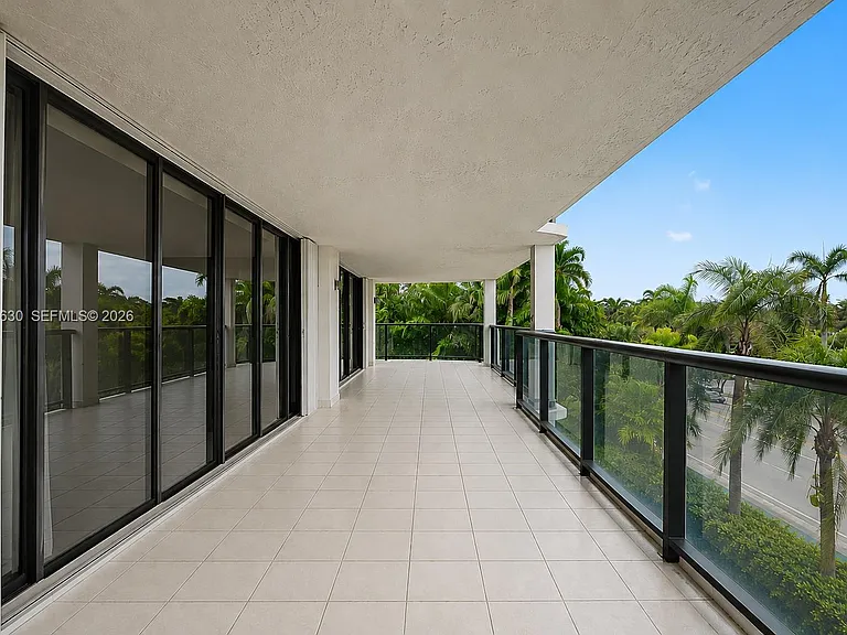 2575 S Bayshore Dr #4A — Photo 10
