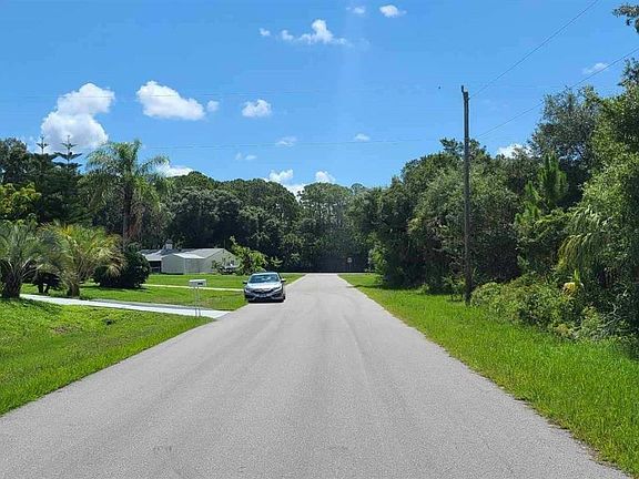 3rd image of 13373 Drummond Ave