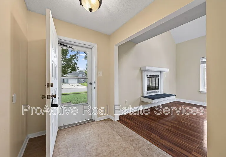 5025 Halwell Dr — Photo 5