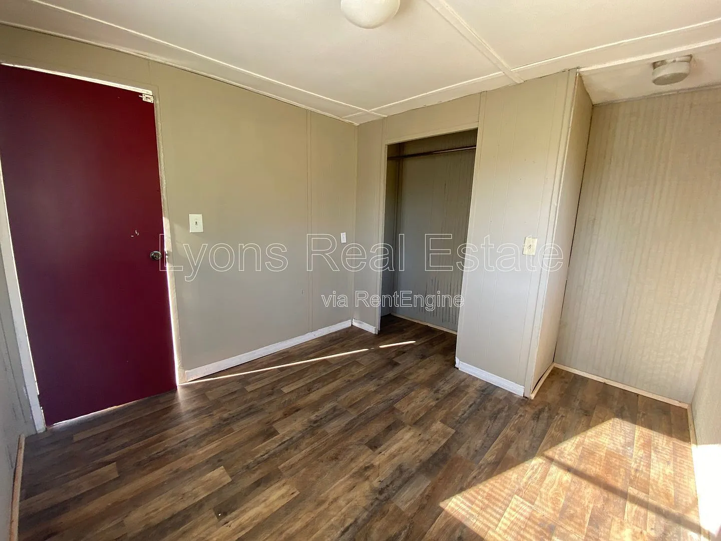 2 bed, 1.0 bath, $850 — Photo 3