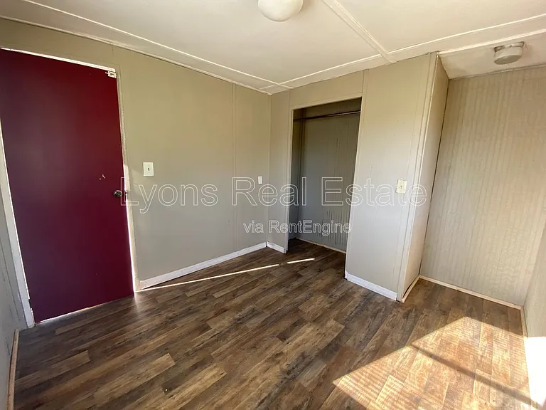 8086 Heck Dr #32 — Photo 3