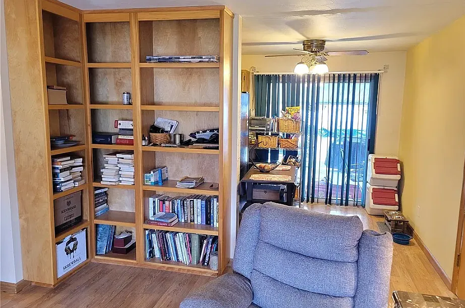 3 bed, 972 sqft, $1,500 — Photo 2