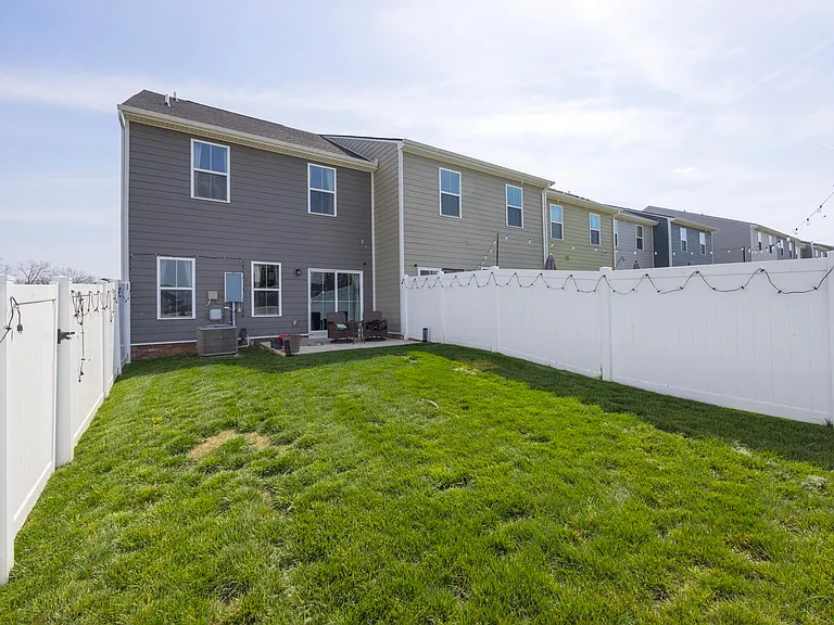 247 Pryor Dr — Photo 41