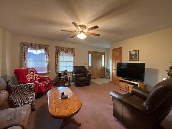 4th image of 60 Tara Ct