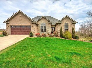 306 Bocote Dr, Berea, KY 40403