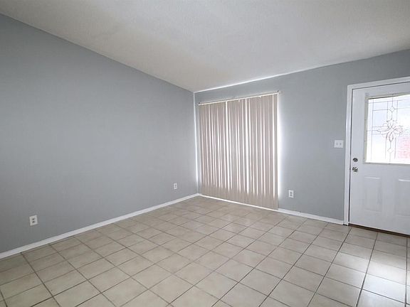 3rd image of 2397 Shoal Creek Dr