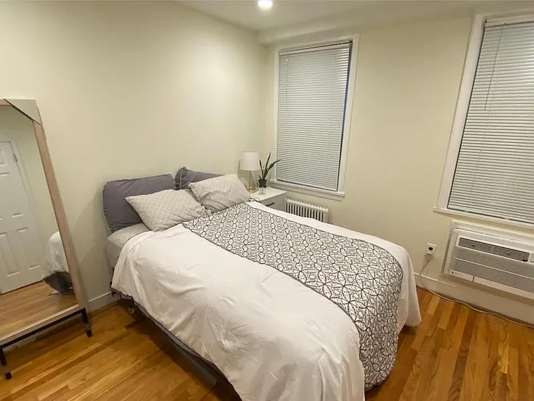 1834 Pine St #1R — Photo 8