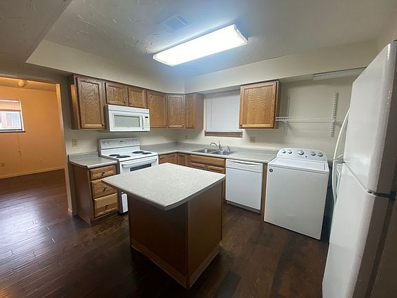 3rd image of 100 E 13th Ave APT A