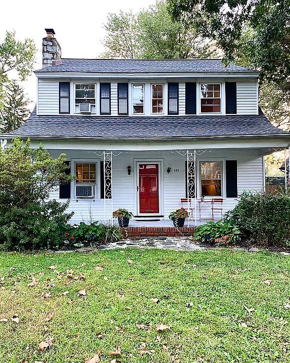 1929 Charming colonial
