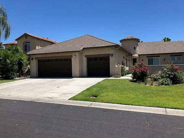 8915 Laguna Dr, Chowchilla, CA 93610