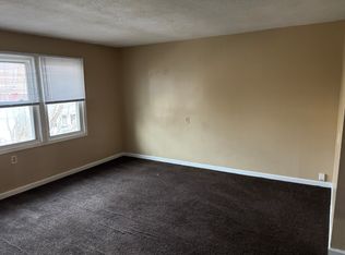 310 East St #2, Madison, IN 47250